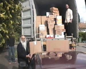 Chabad Tokyo japan preparing kosher food for Pesach