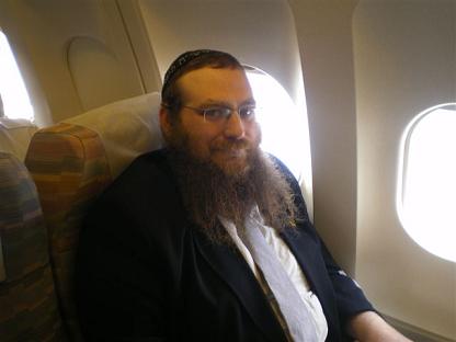 Rabbi Yossi on the way to Osaka prison